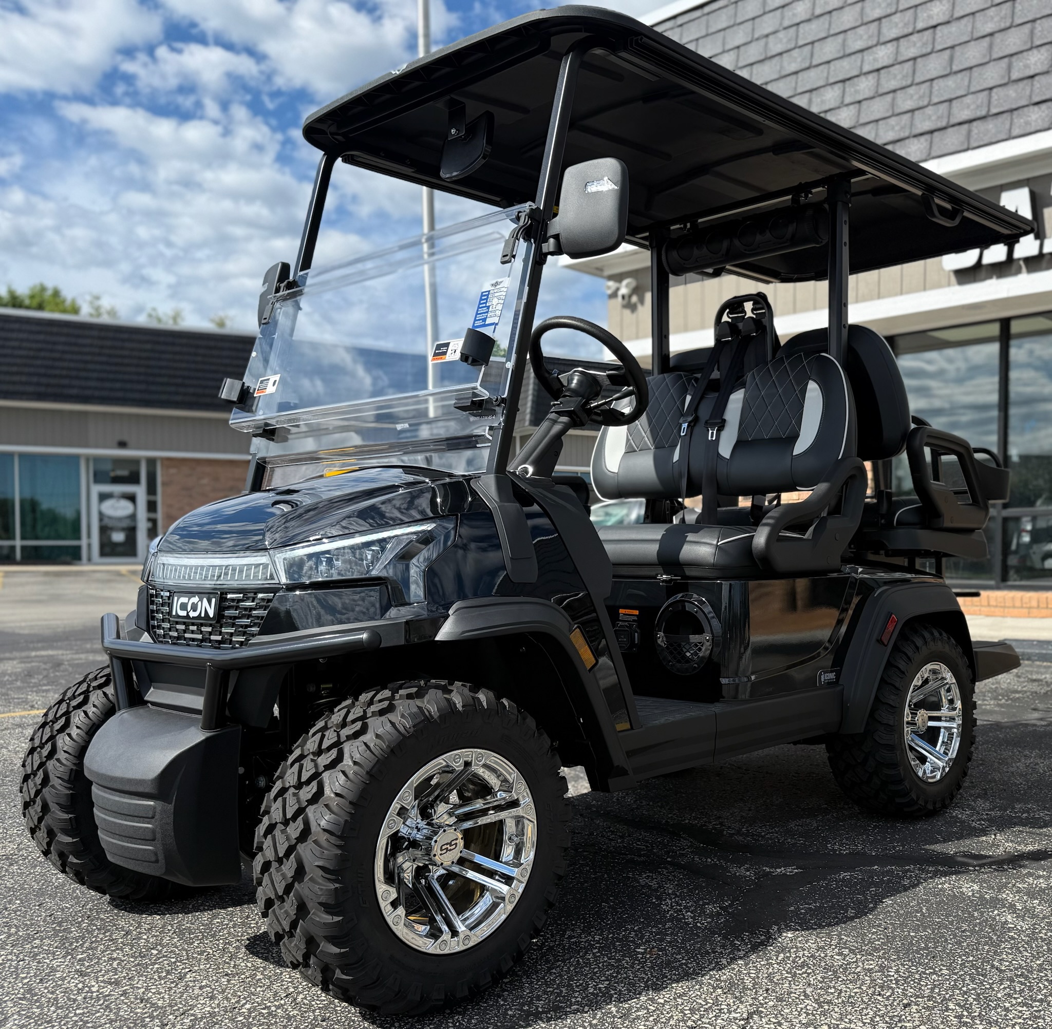 2026 ICON Electric Vehicles photo 2