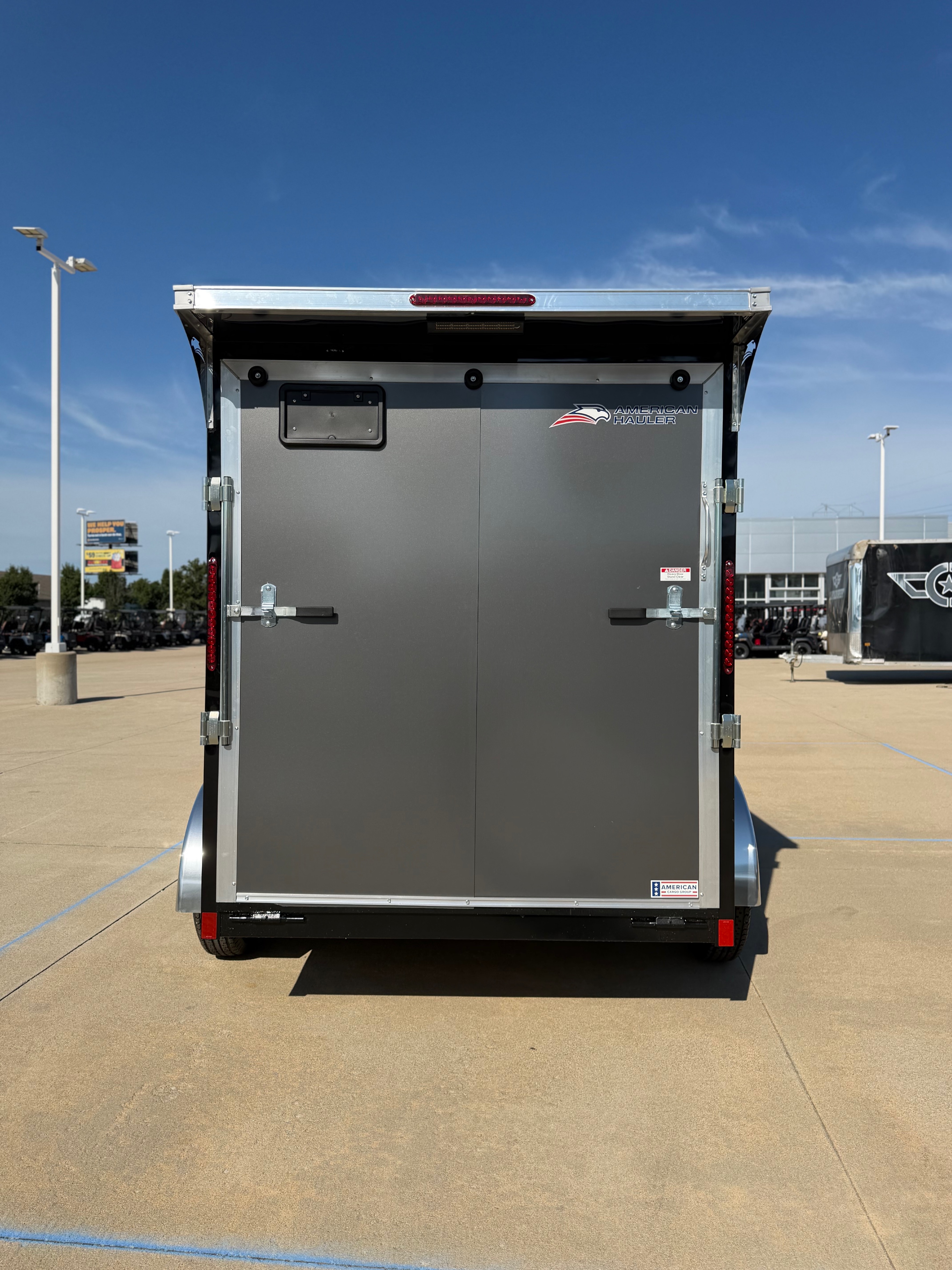 2027 American Hauler photo 3
