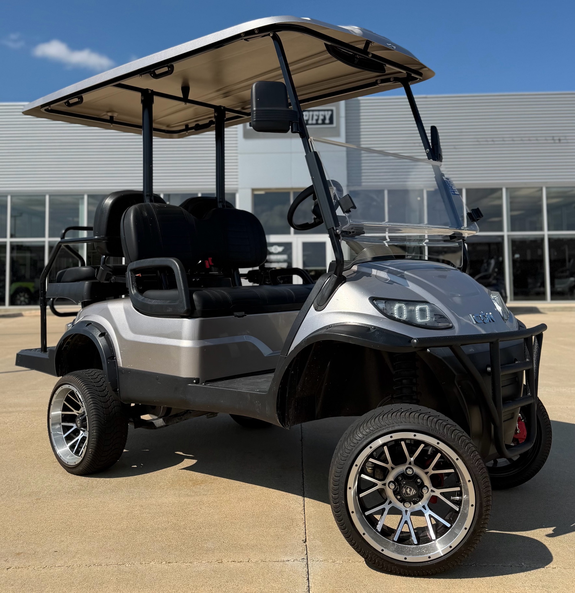 2023 ICON Electric Vehicles photo 6