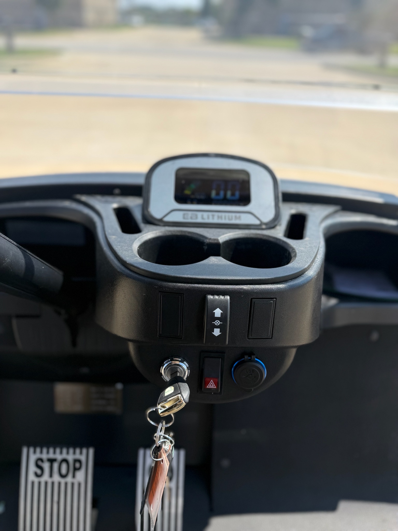 2023 ICON Electric Vehicles photo 3