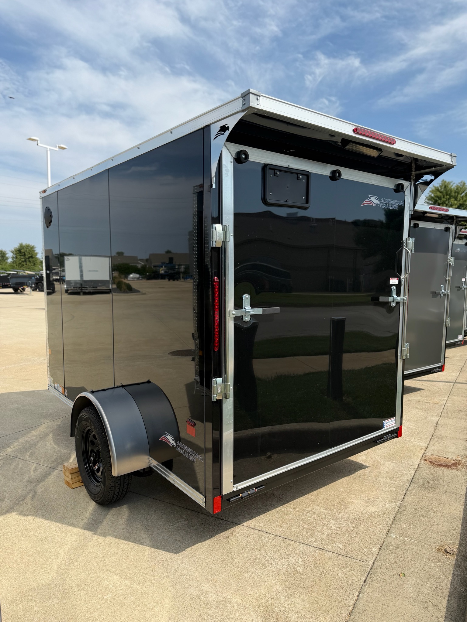 2027 American Hauler photo 3