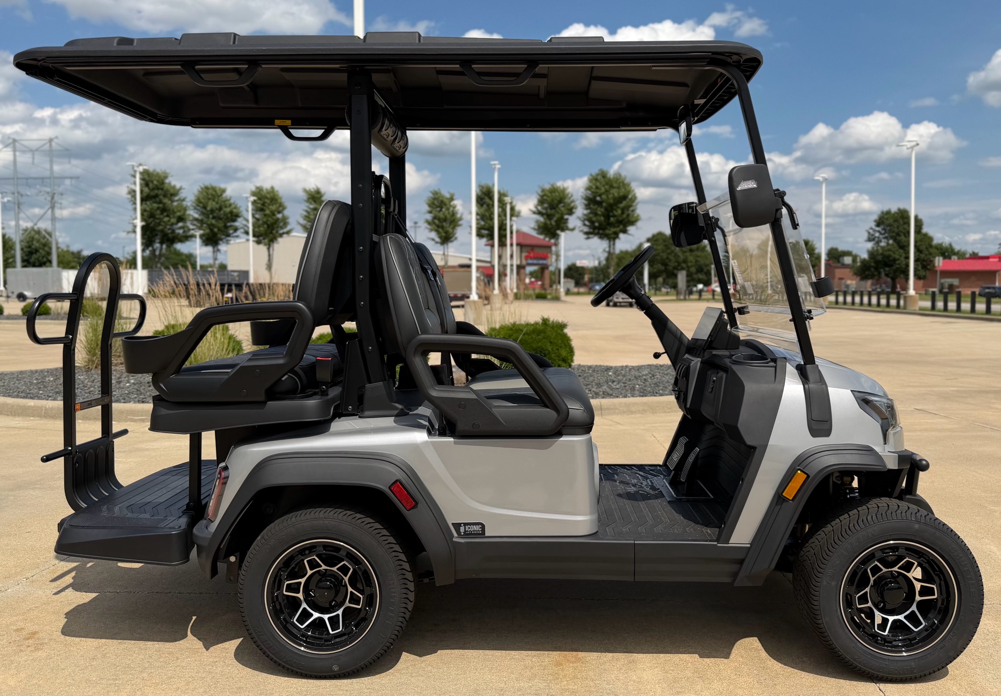 2026 ICON Electric Vehicles photo 3