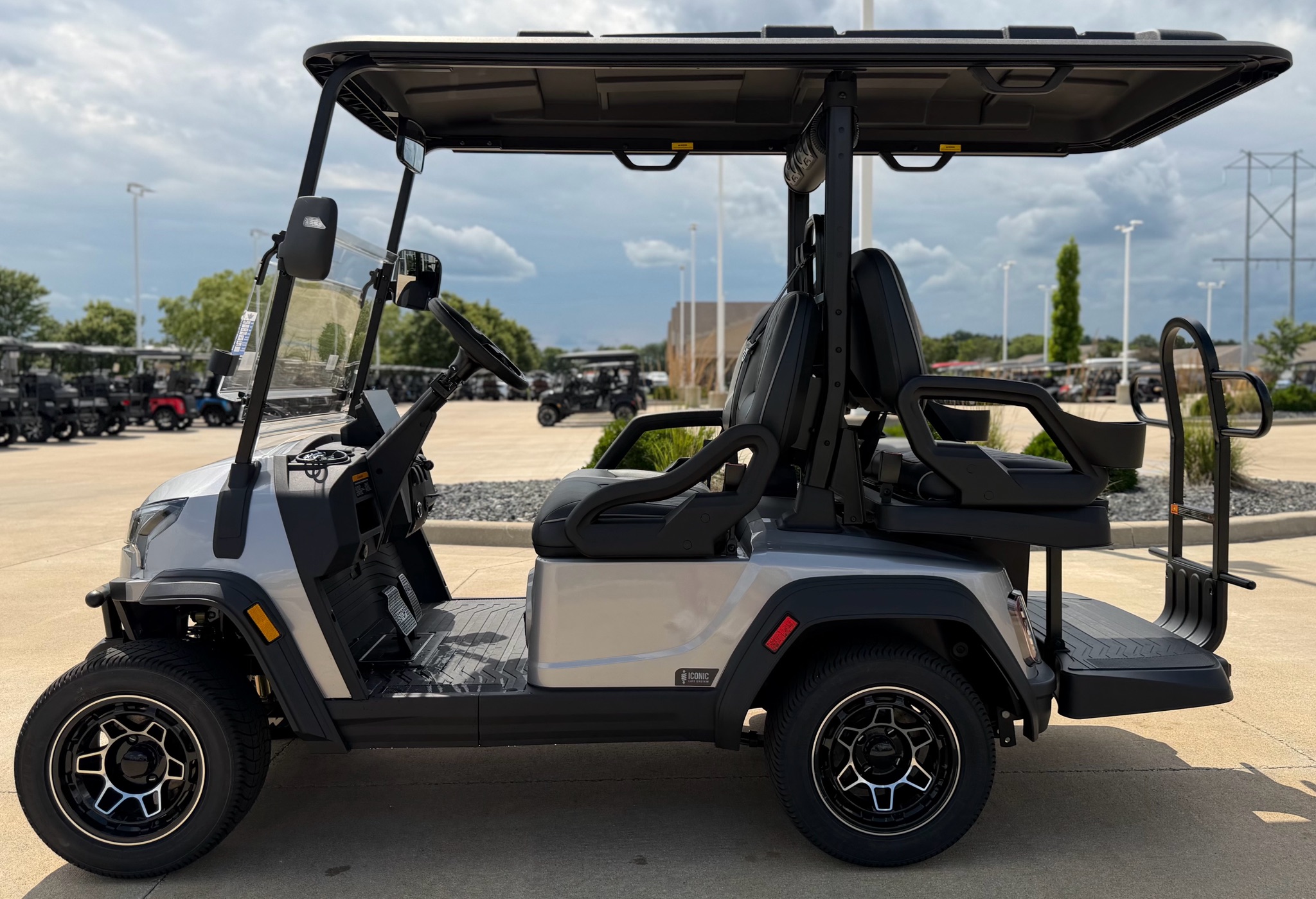 2026 ICON Electric Vehicles photo 3