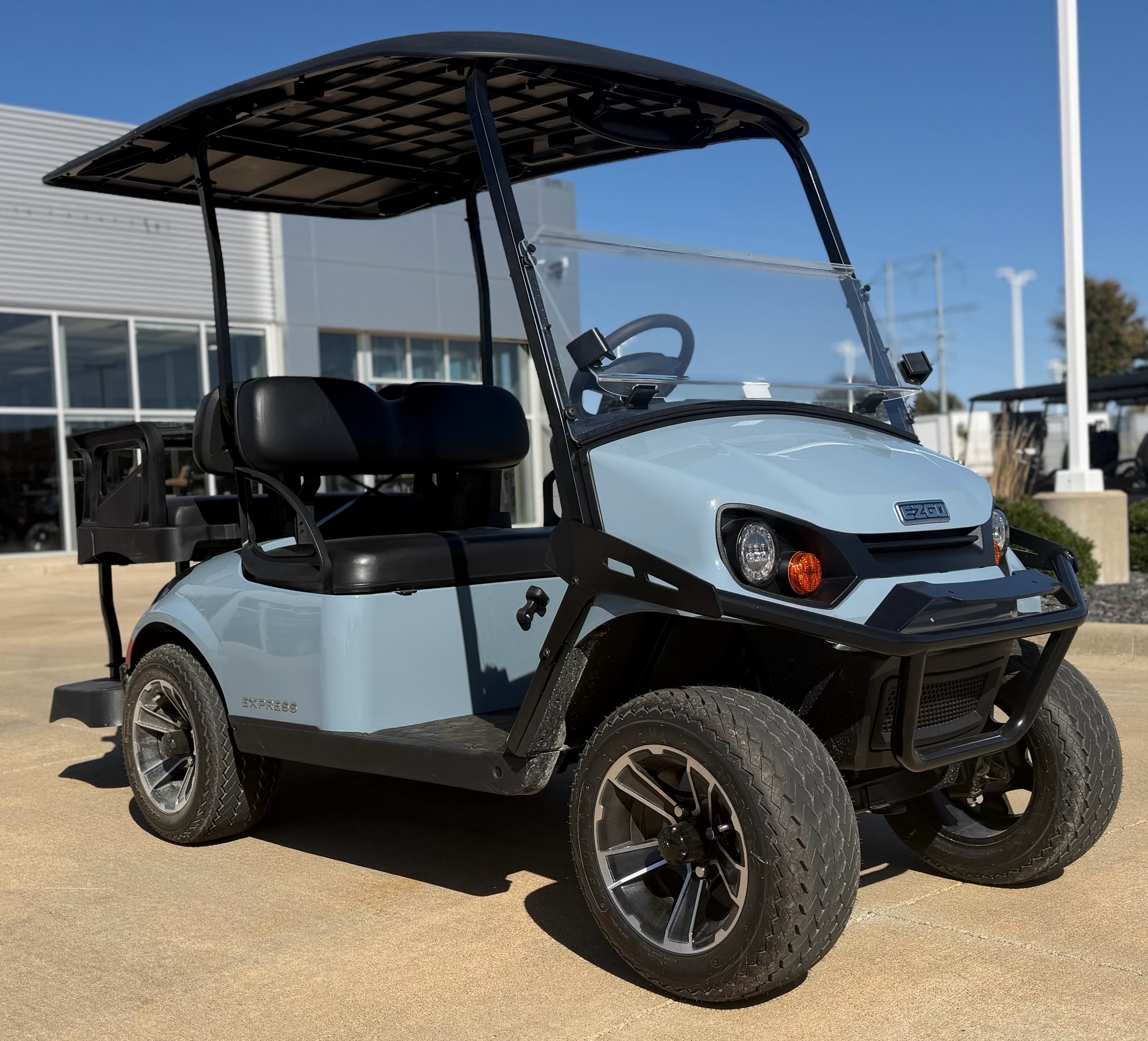 2026  Express 4 Commuter 13.5 Gas for sale 1317499