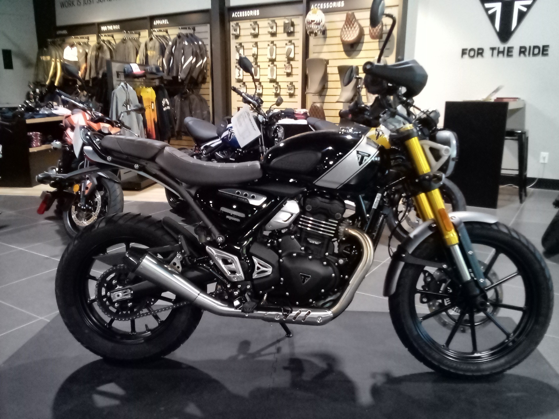 New 2025 Triumph Scrambler 400 X Phantom Black / Silver Ice