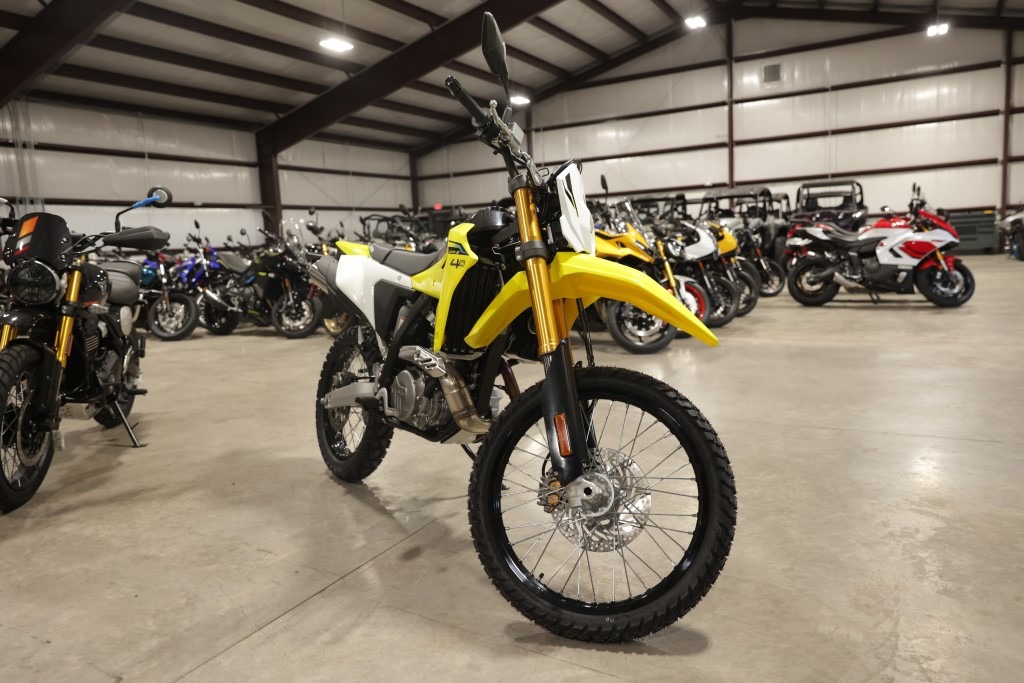 2026 Suzuki DR-Z4S 3