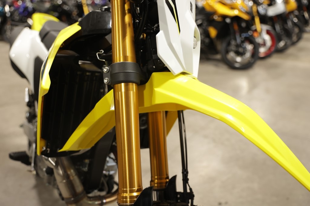 2026 Suzuki DR-Z4S 11