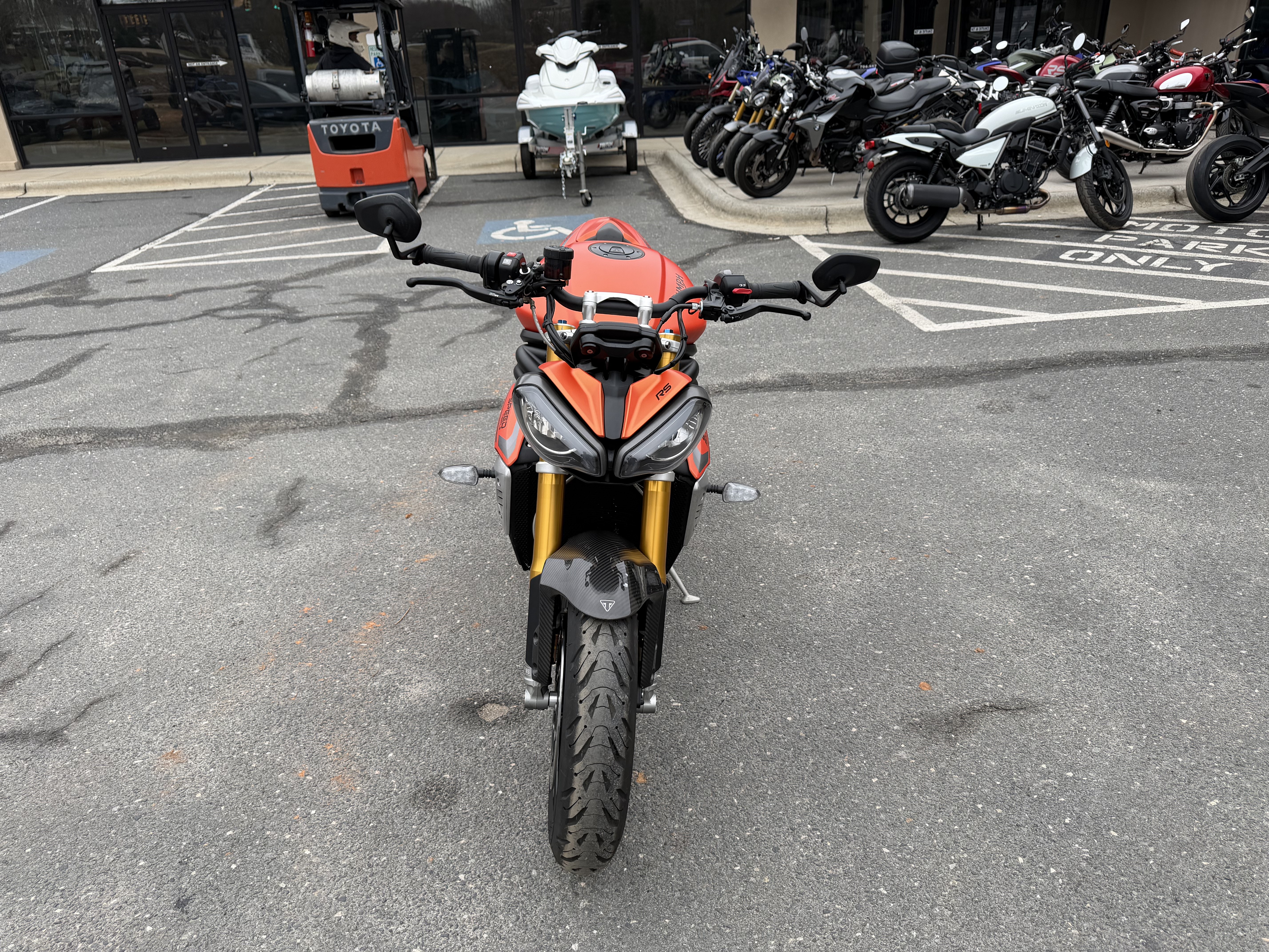 2023 Triumph Speed photo 9