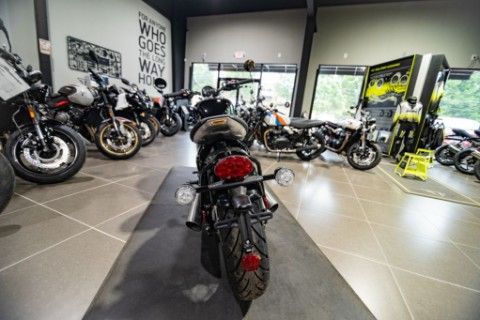 2026 Triumph Bonneville Bobber 8