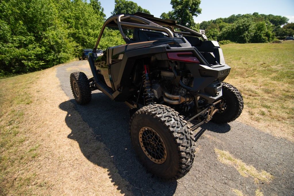 2025 Polaris RZR PRO R Ultimate 8