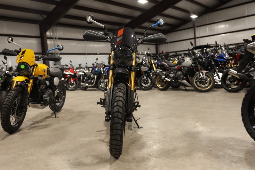 2026 Triumph Scrambler 400 XC 3