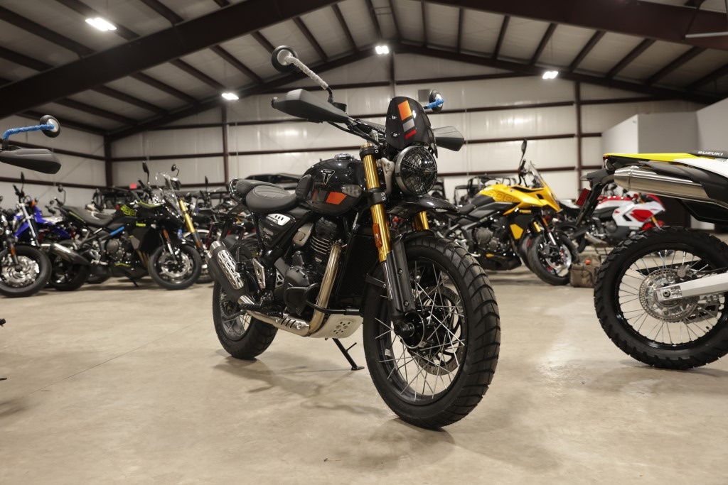 2026 Triumph Scrambler 400 XC 4