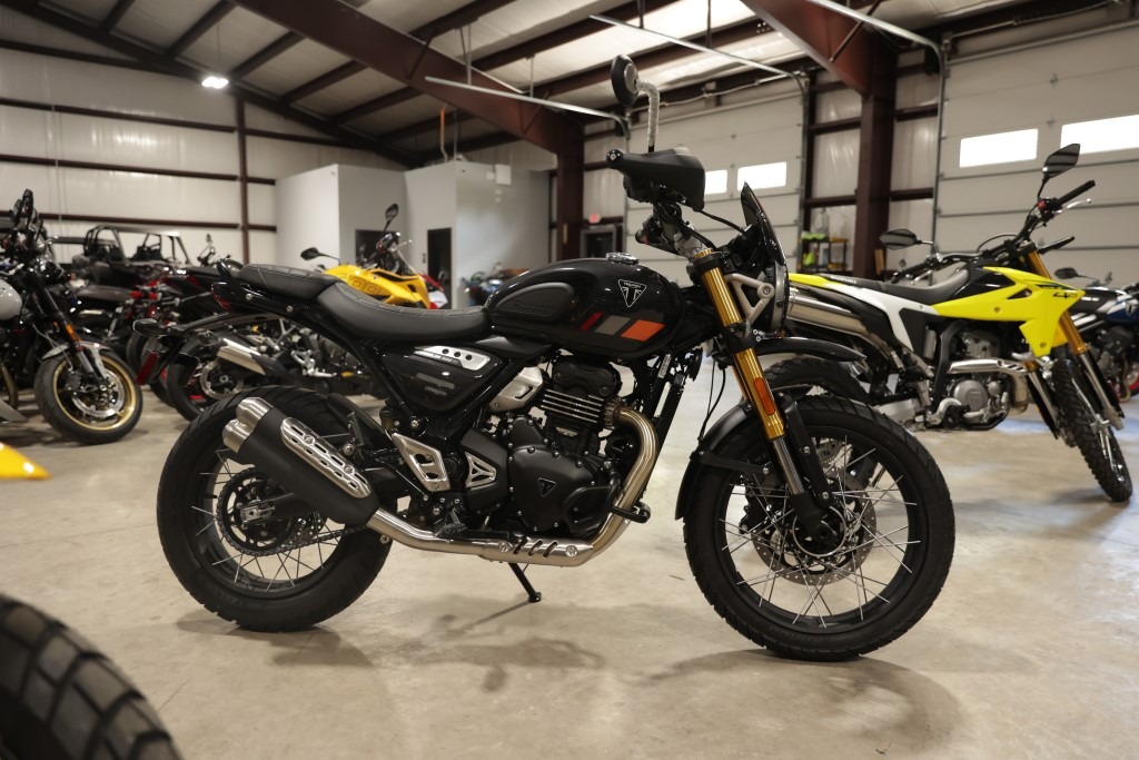 2026 Triumph Scrambler 400 XC 5