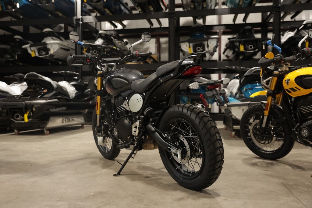2026 Triumph Scrambler 400 XC 8
