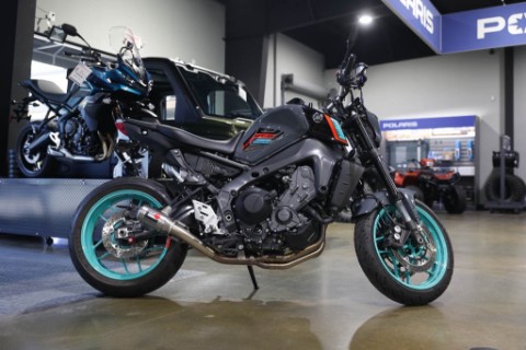 2022 Yamaha MT-09 — photo 1 of 44