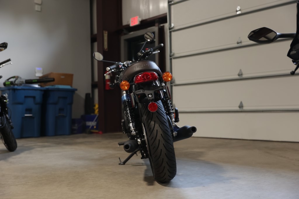 2026 Triumph Bonneville T120 Black 7