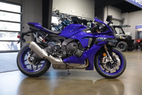 2026 Yamaha YZF-R1 — photo 1 of 24