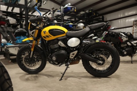 2026 Triumph Scrambler 400 XC — photo 1 of 48