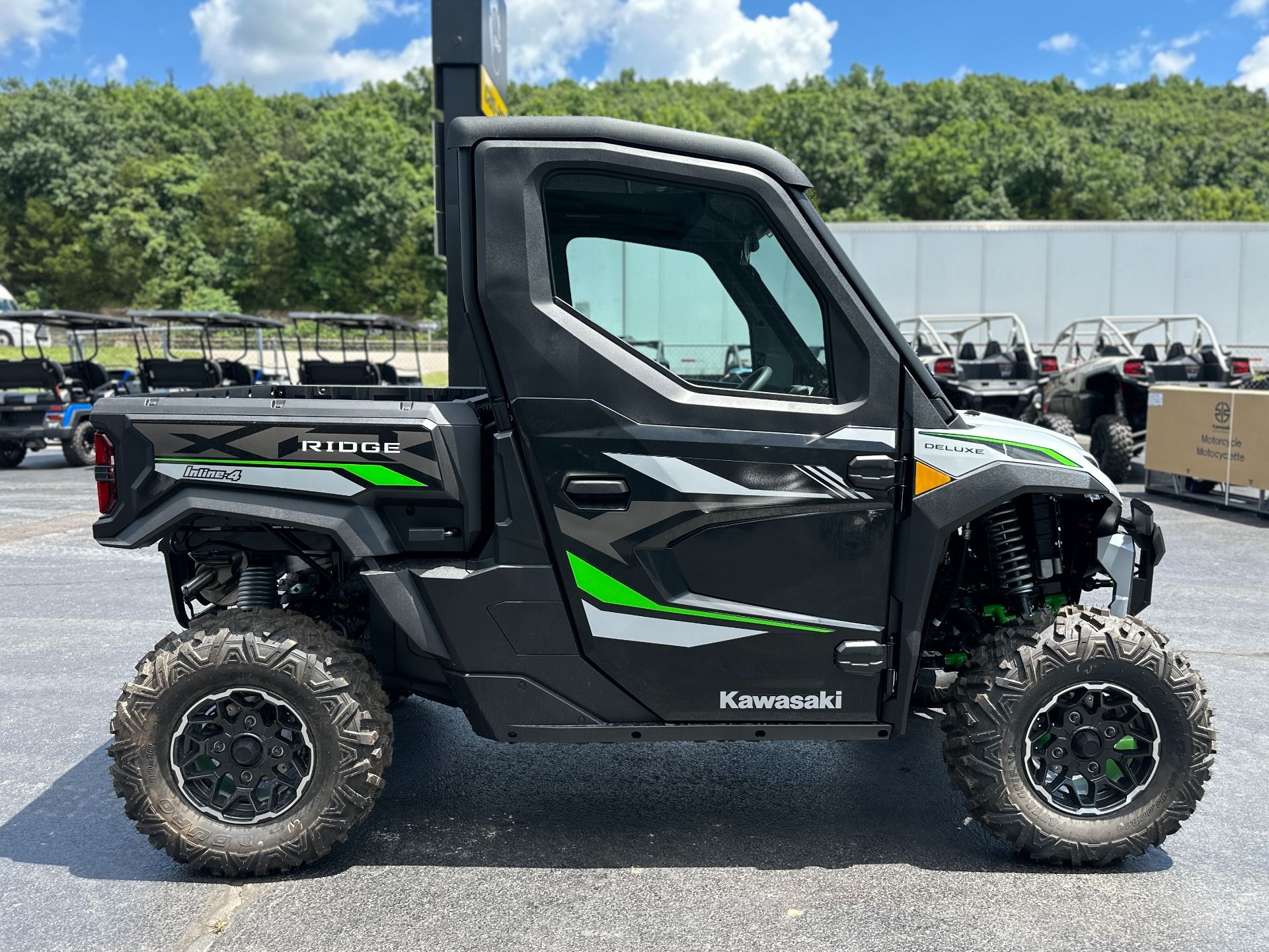 New 2025 Kawasaki RIDGE XR Deluxe HVAC, Farmington MO | Specs