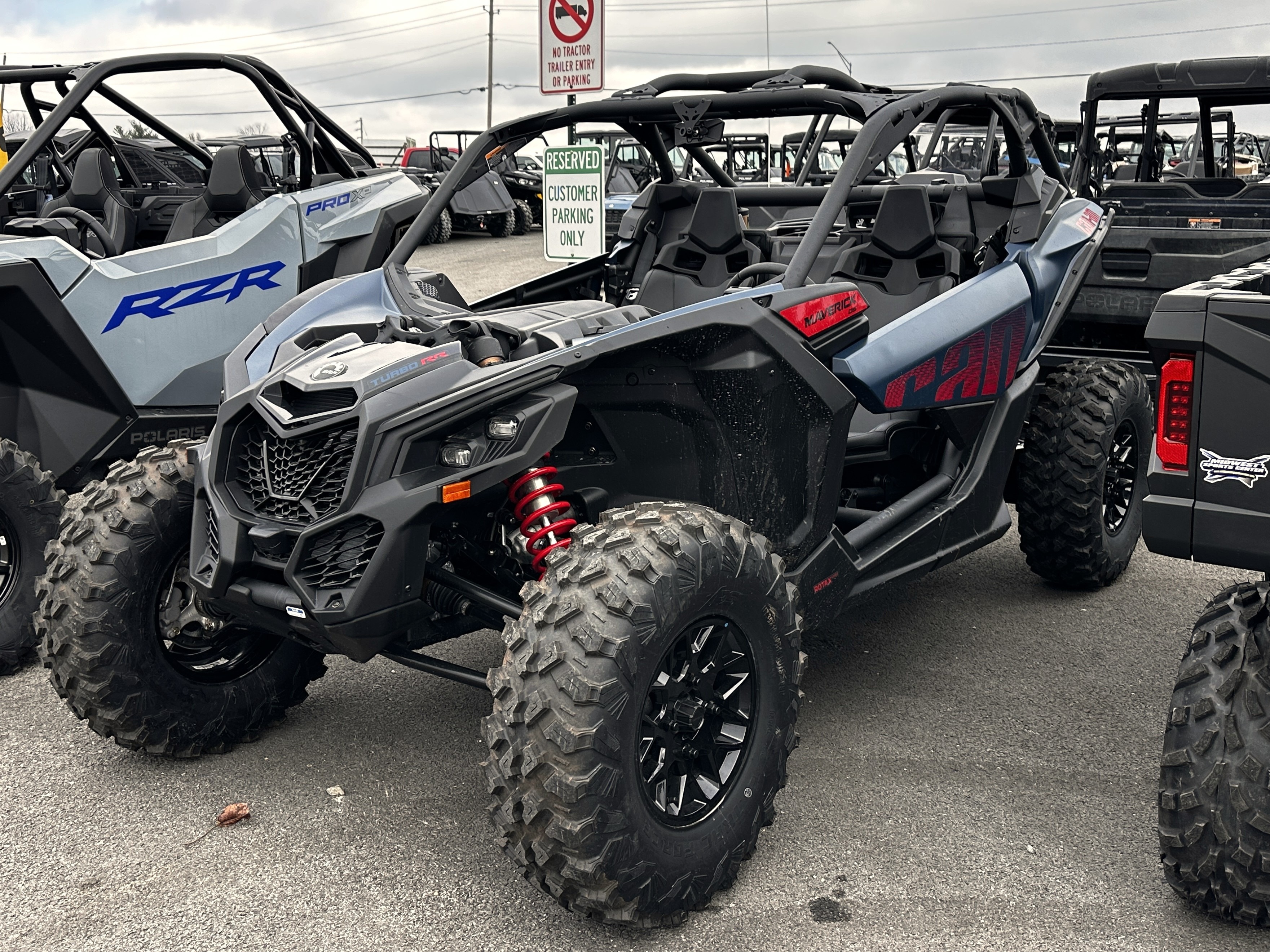 2026 Can-Am™ Maverick X3 DS TURBO RR 3