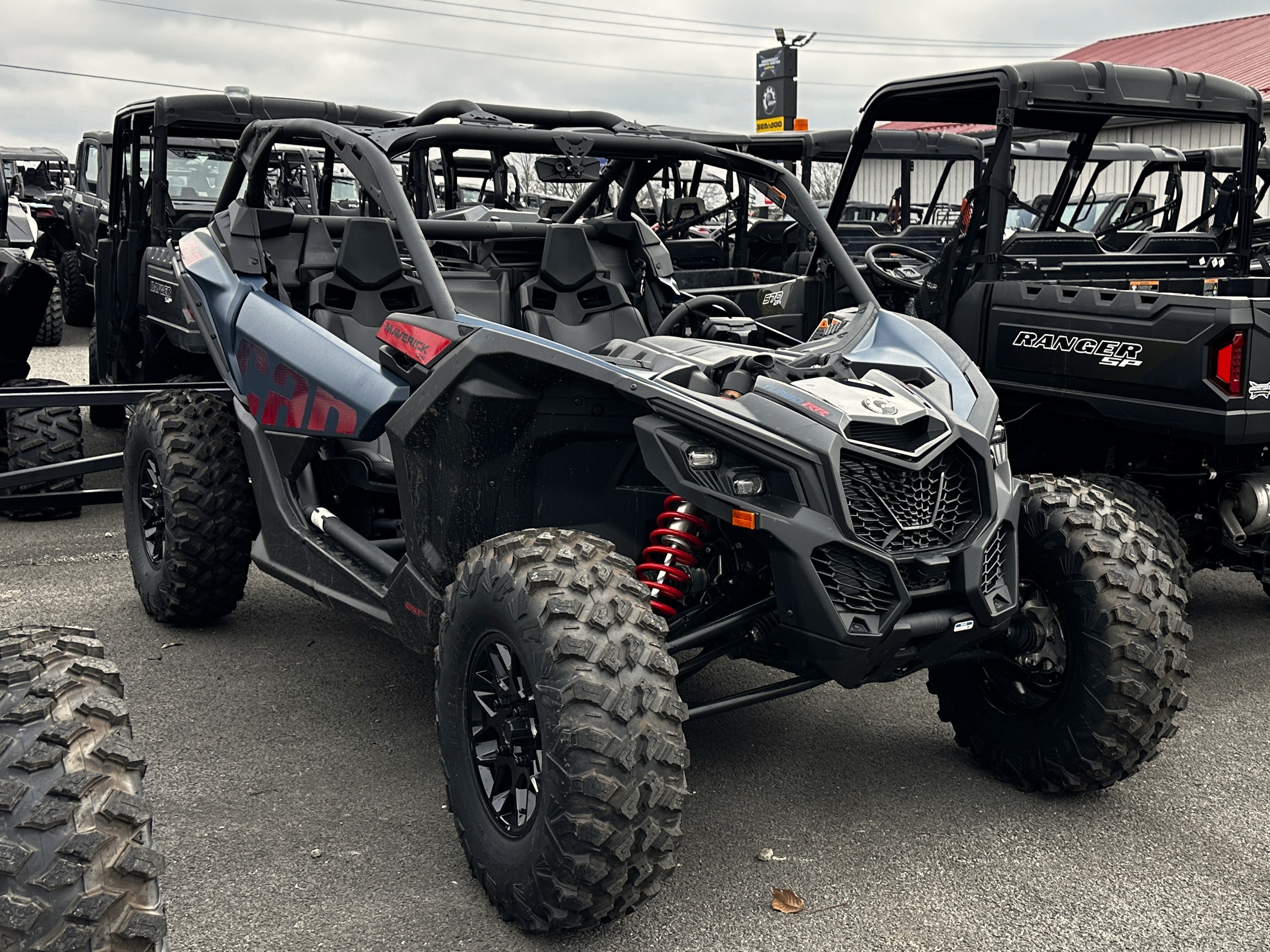 2026 Can-Am™ Maverick X3 DS TURBO RR 8