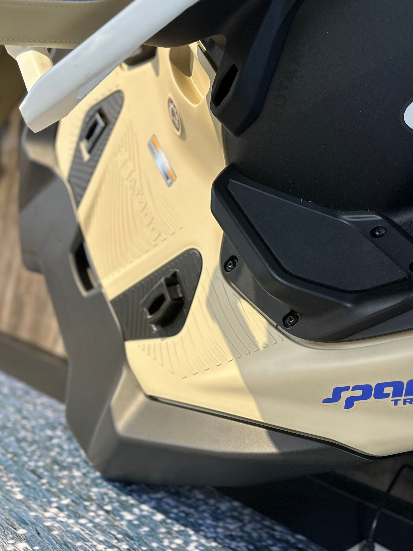 New 2025 Sea-Doo Spark Trixx for 3 + iBR, Farmington MO | Specs