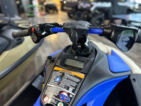 New 2025 Sea-Doo Spark Trixx for 3 + iBR, Farmington MO | Specs