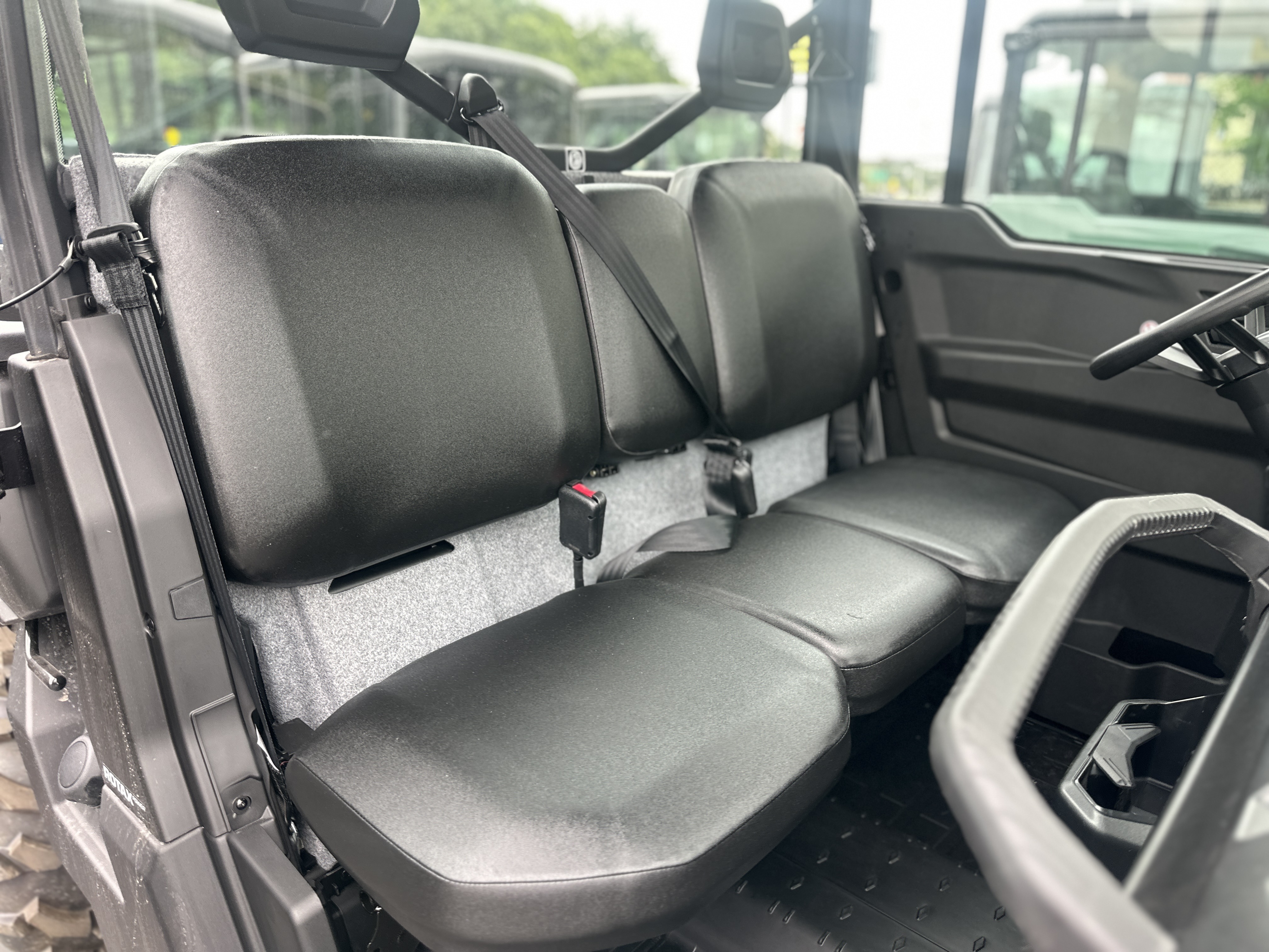 2026 Can-Am™ Defender DPS CAB HD10 5