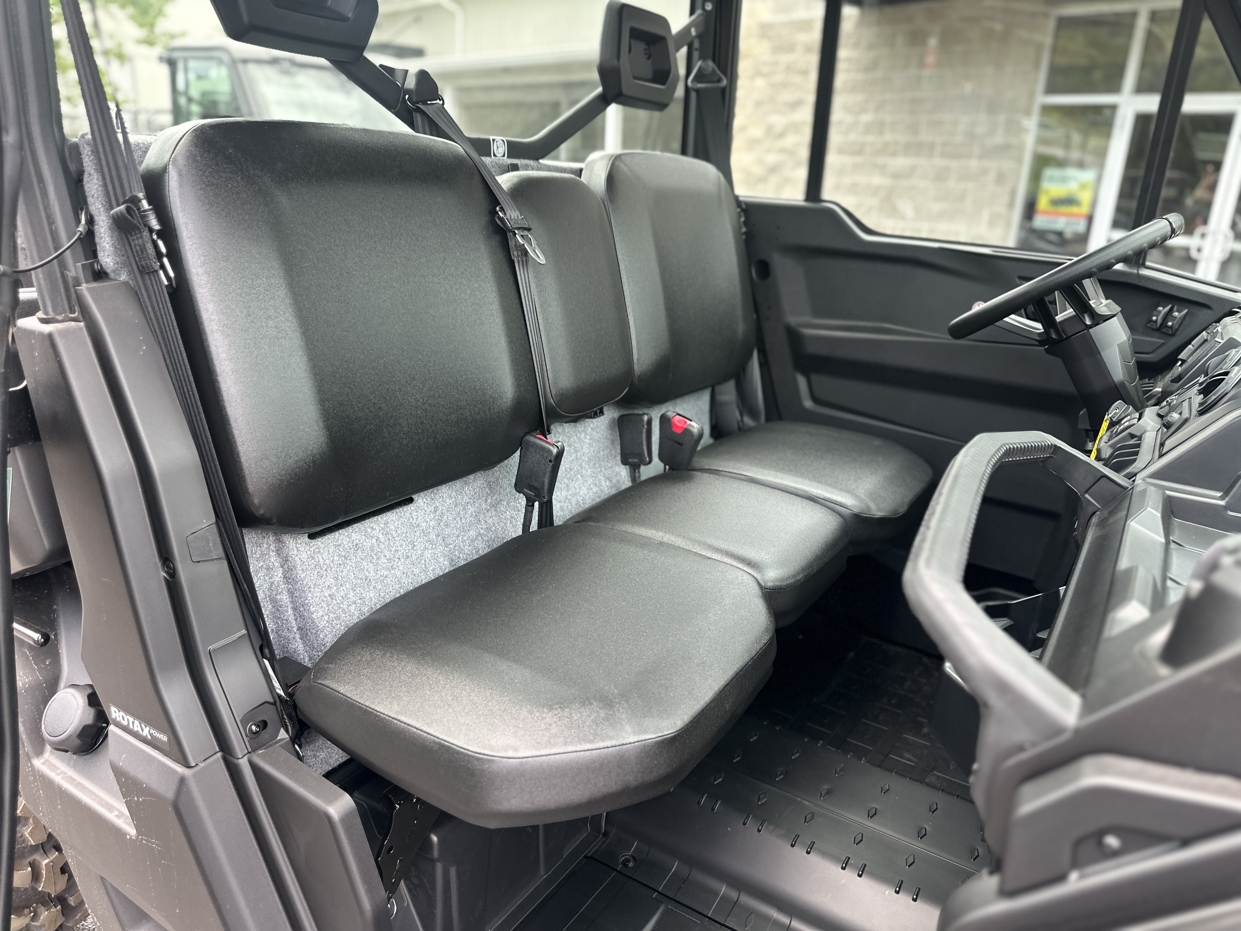 2026 Can-Am™ Defender DPS CAB HD10 10