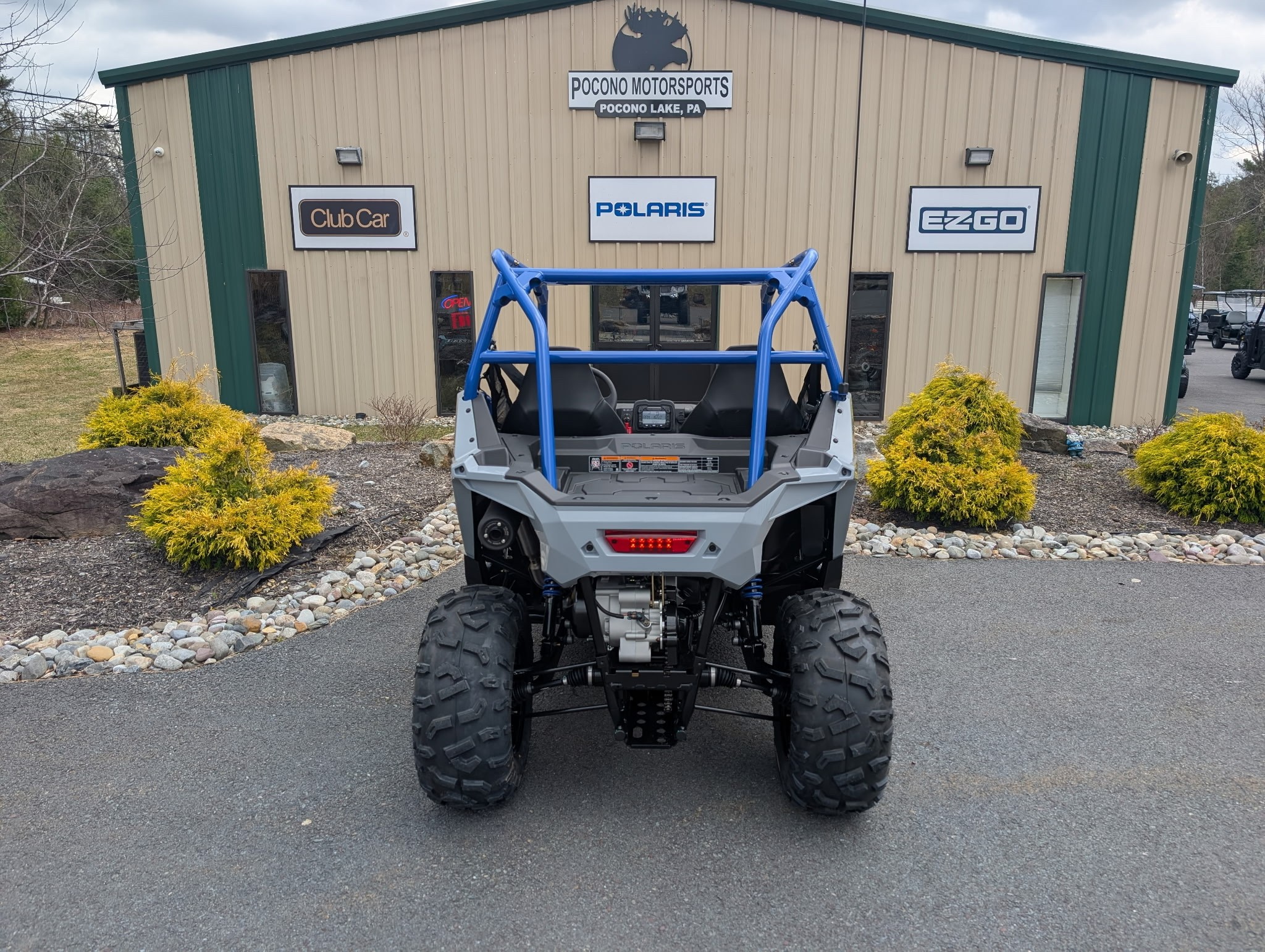 2026 Polaris RZR 200 EFI 4