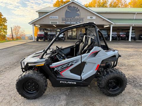 2024 Polaris RZR 200 EFI