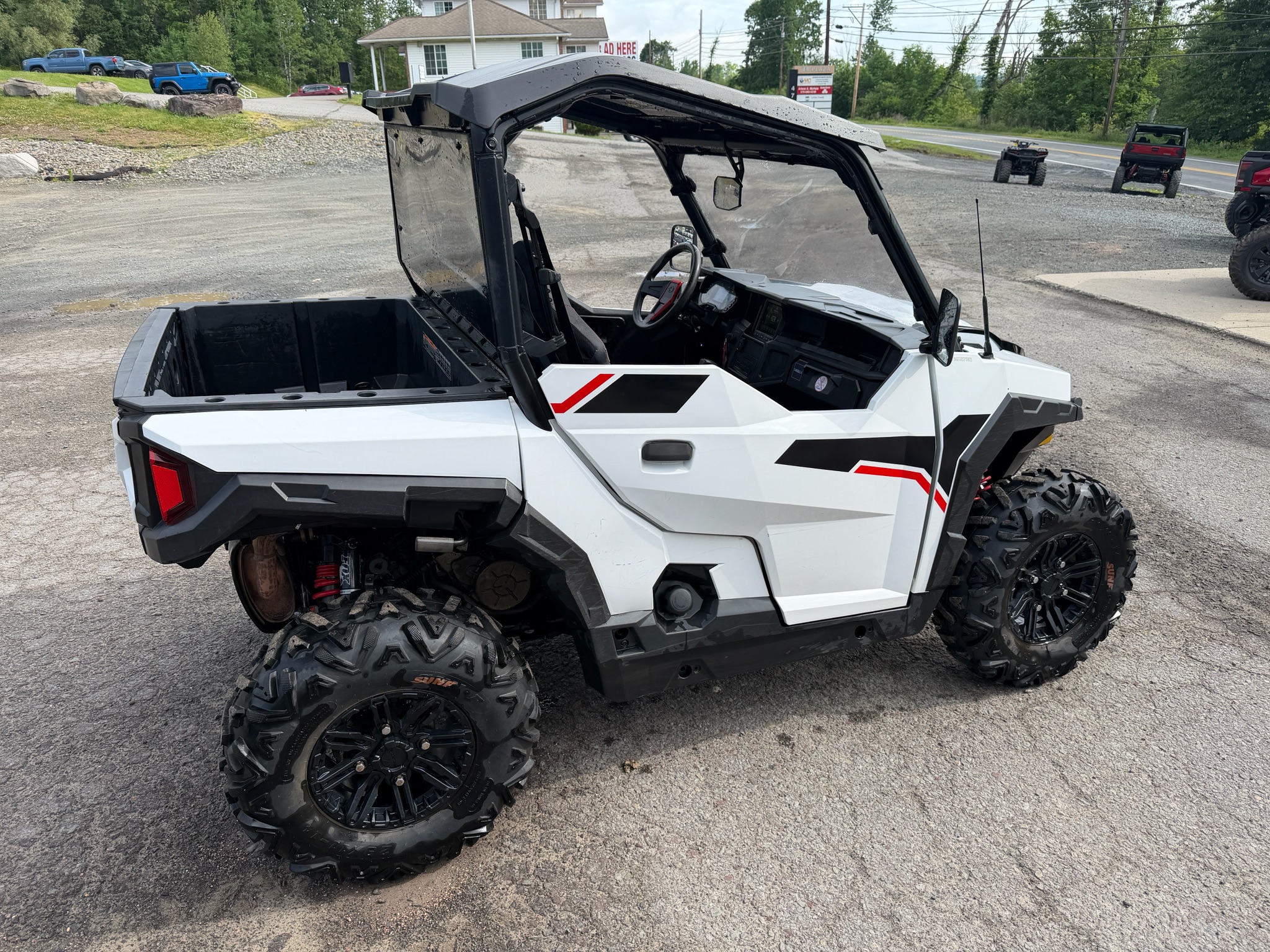 2021 Polaris General photo 2