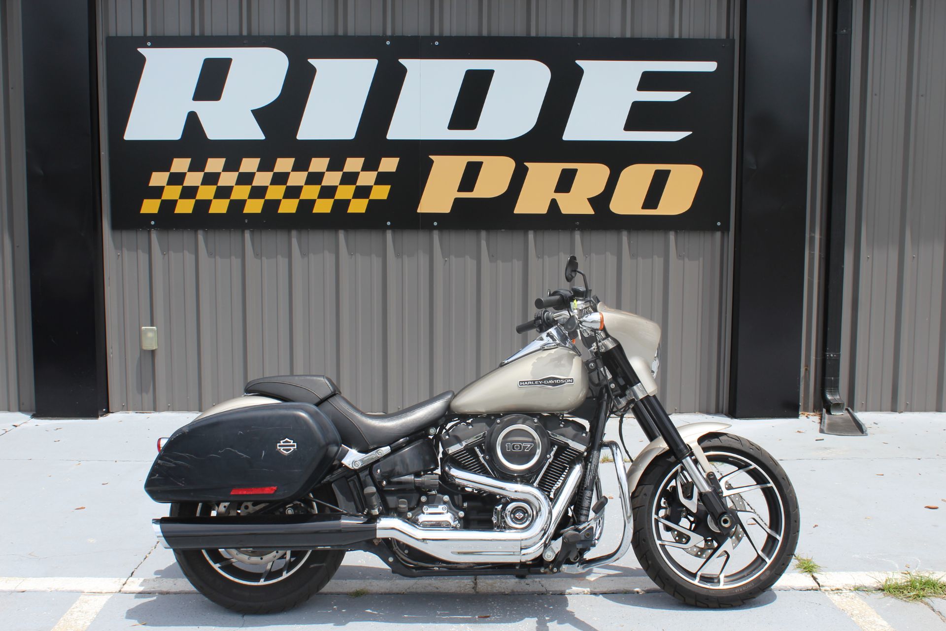 Used 2018 Harley-Davidson Sport Glide®, Brooksville FL Specs