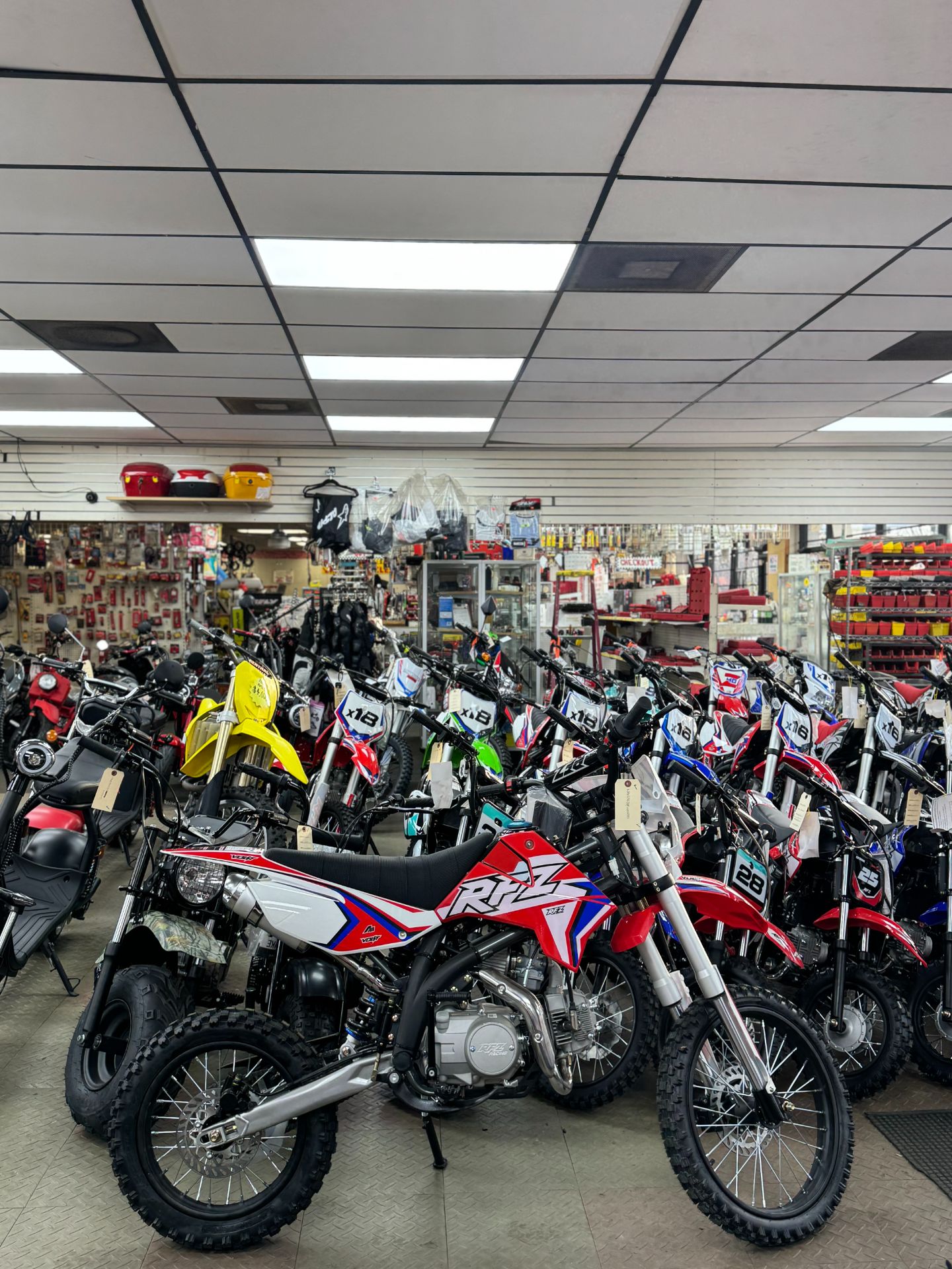 2024 APOLLO x19 RFZ ADR125-21 in Forest View, Illinois - Photo 4