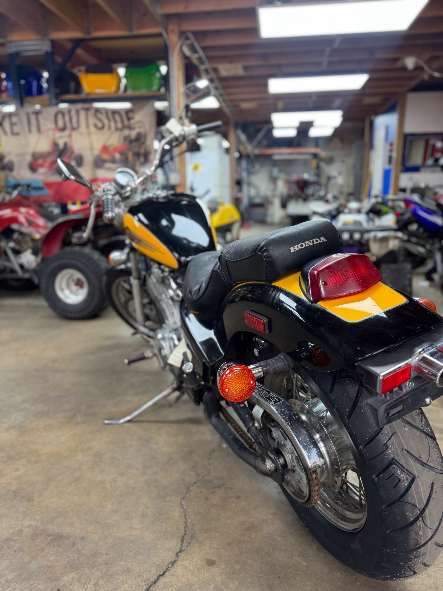 1997 HONDA VT600CD in Forest View, Illinois - Photo 6