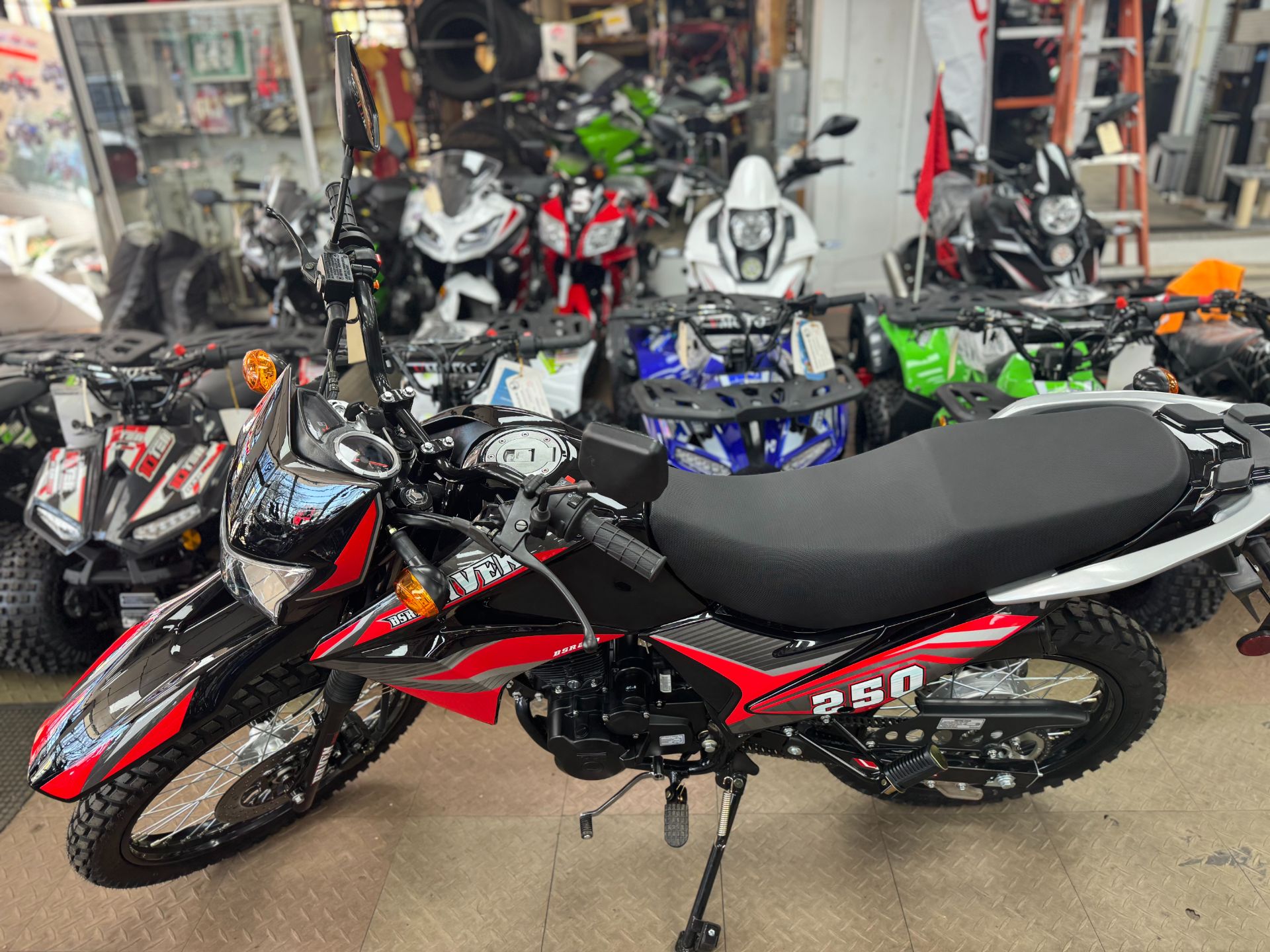 2024 Bashan Raven BSR 250cc in Forest View, Illinois - Photo 8