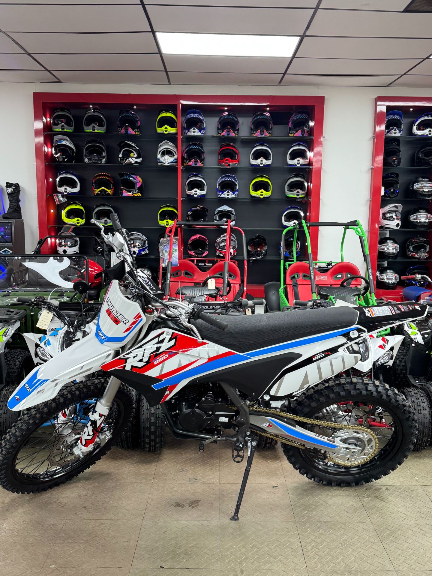 2024 APOLLO Thunder 250cc in Forest View, Illinois - Photo 3