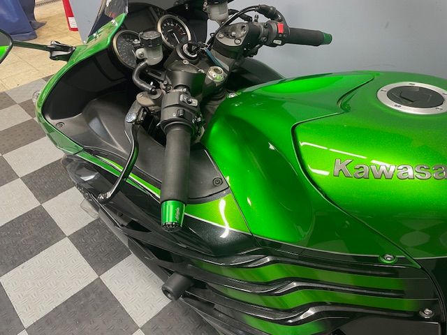 Used 2016 Kawasaki Ninja ZX-14R ABS, Shakopee MN | Specs