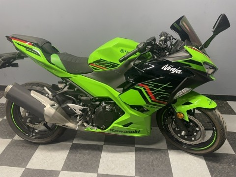 2023 Kawasaki Ninja 400 ABS KRT Edition — photo 1 of 8