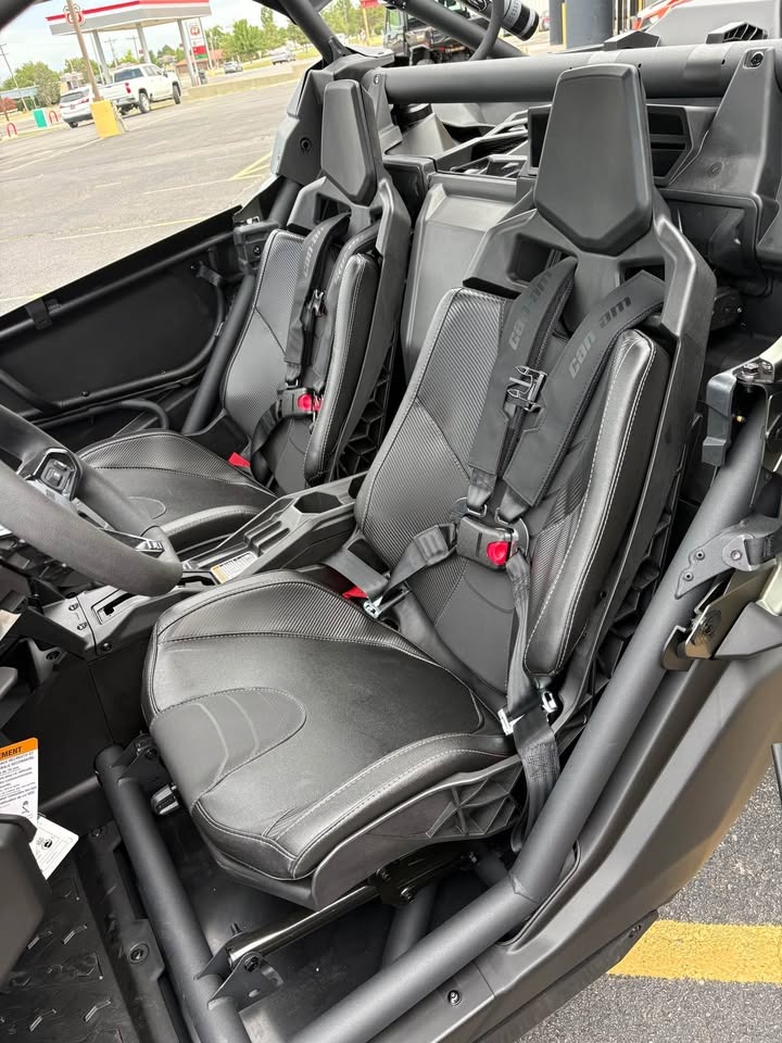 2026 Can-Am™ Maverick X3 X RC TURBO RR 72 8