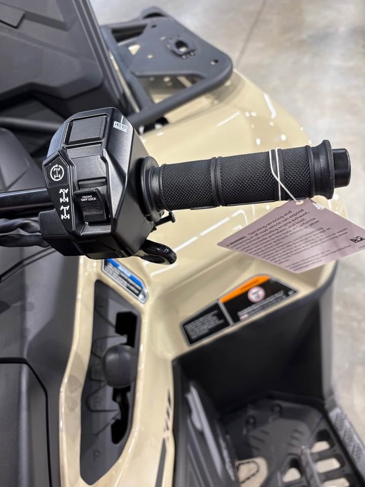 2026 Can-Am™ Outlander PRO XU HD5 7