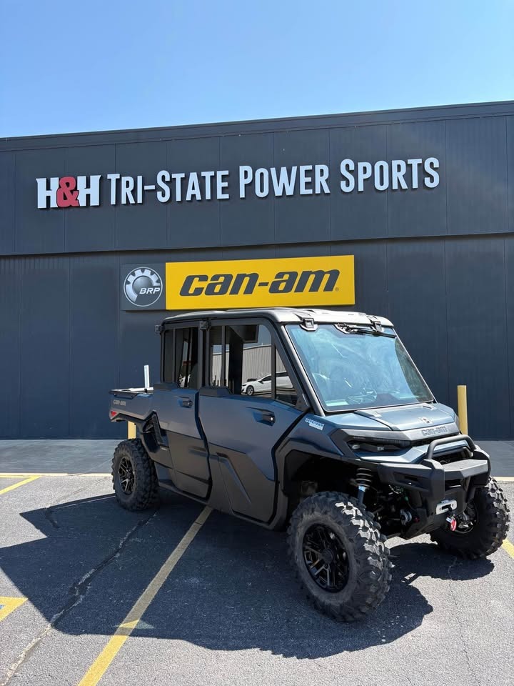 2026 Can-Am™ Defender MAX Limited HD11 1