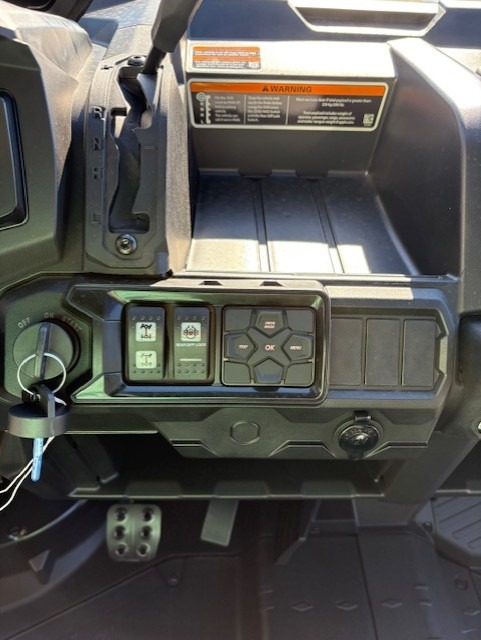 2026 Can-Am™ Defender XT HD9 10