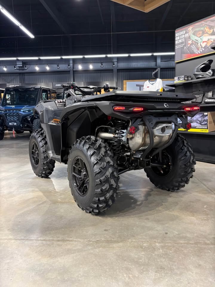 2026 Can-Am™ Outlander DPS 850 3