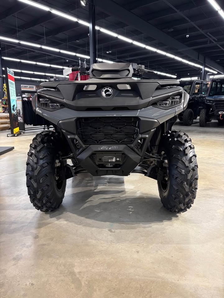 2026 Can-Am™ Outlander DPS 850 9
