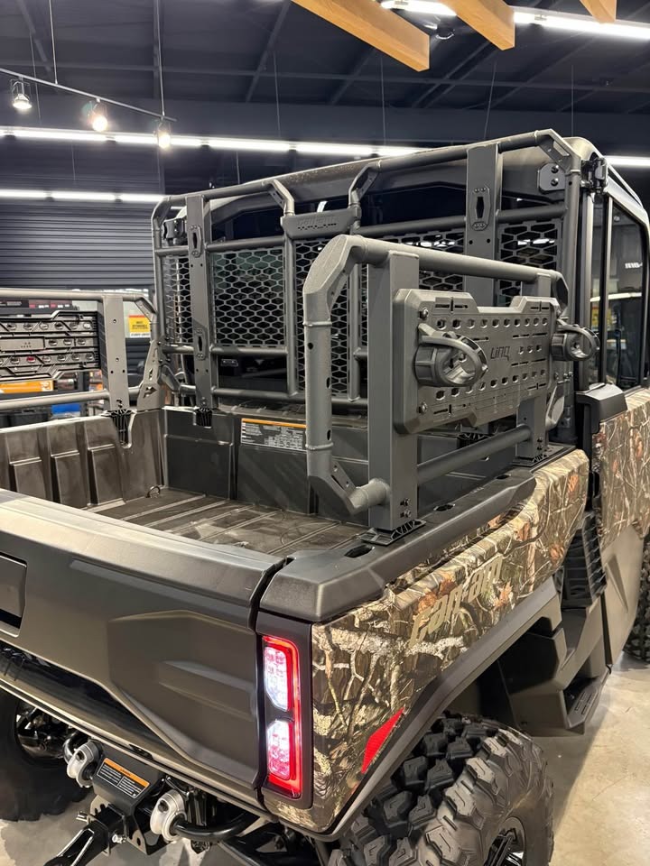 2027 Can-Am™ Defender XU Limited HD11 5