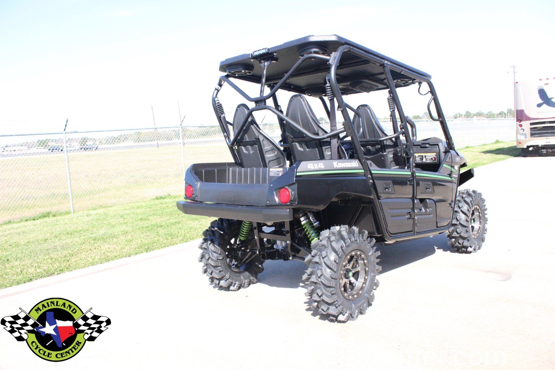 New 2016 Kawasaki Teryx4 LE Metallic Flat Raw Graystone | Utility