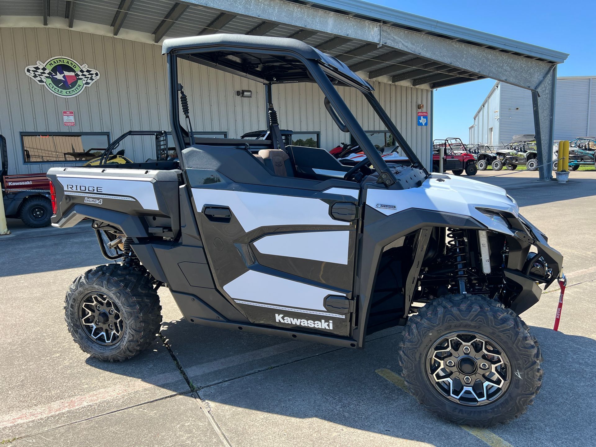 2025 Kawasaki RIDGE® Ranch Edition 1