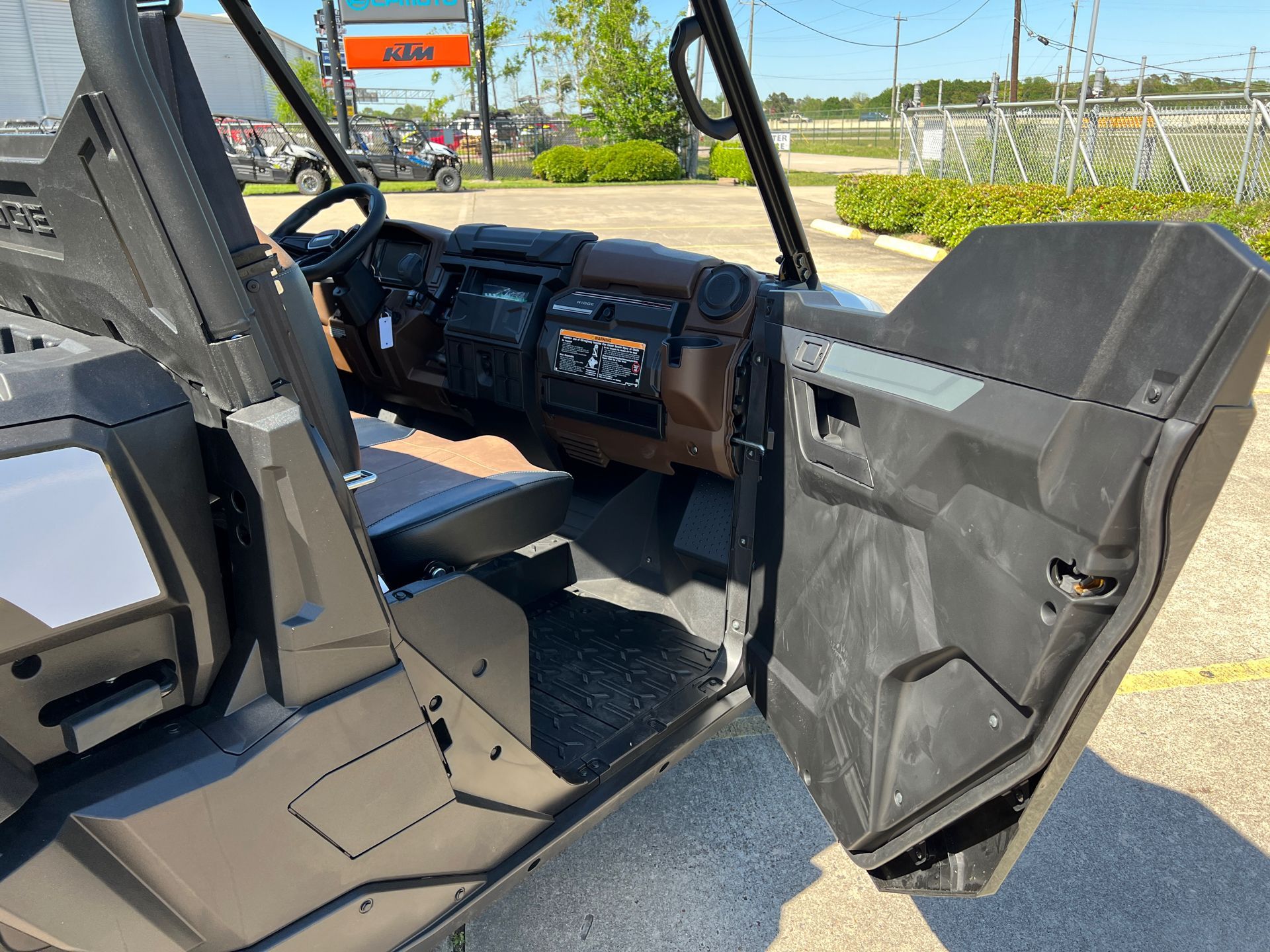 2025 Kawasaki RIDGE® Ranch Edition 12