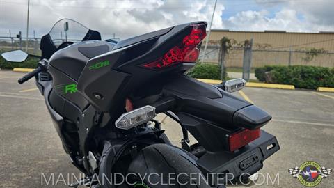 Big_Black　 Post 10 2025 New 2025 Kawasaki Ninja® ZX™-10R ABS Metallic Flat Spark Black
